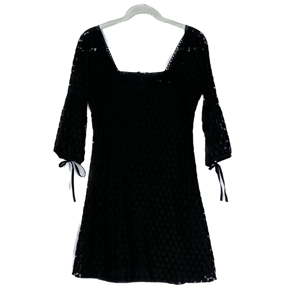 Solitaire by Ravi Khosla Black Lace Disc Crochet Long Sleeve Dress